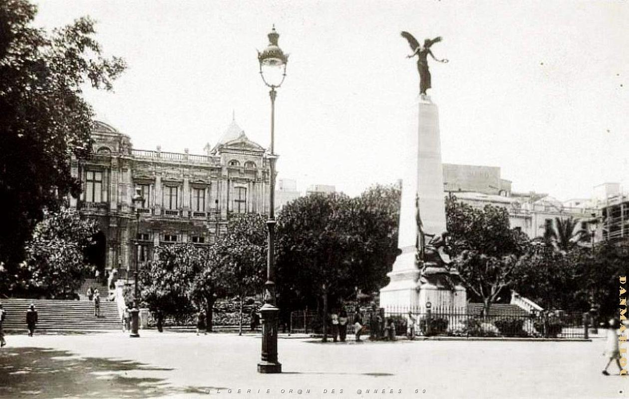 PA e- 21- Monument Sidi Brahim.jpg